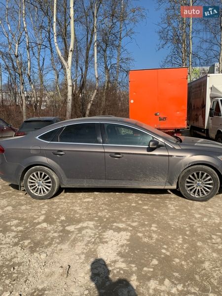 Седан Ford Mondeo 2011 в Львові