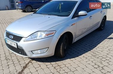 Лифтбек Ford Mondeo 2010 в Староконстантинове