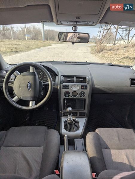 Ліфтбек Ford Mondeo 2001 в Рівному фото 2 Ліфтбек Ford Mondeo 2001 в Рівному