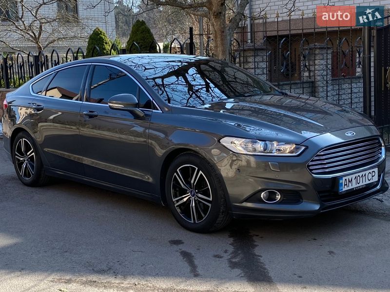 Лифтбек Ford Mondeo 2015 в Житомире