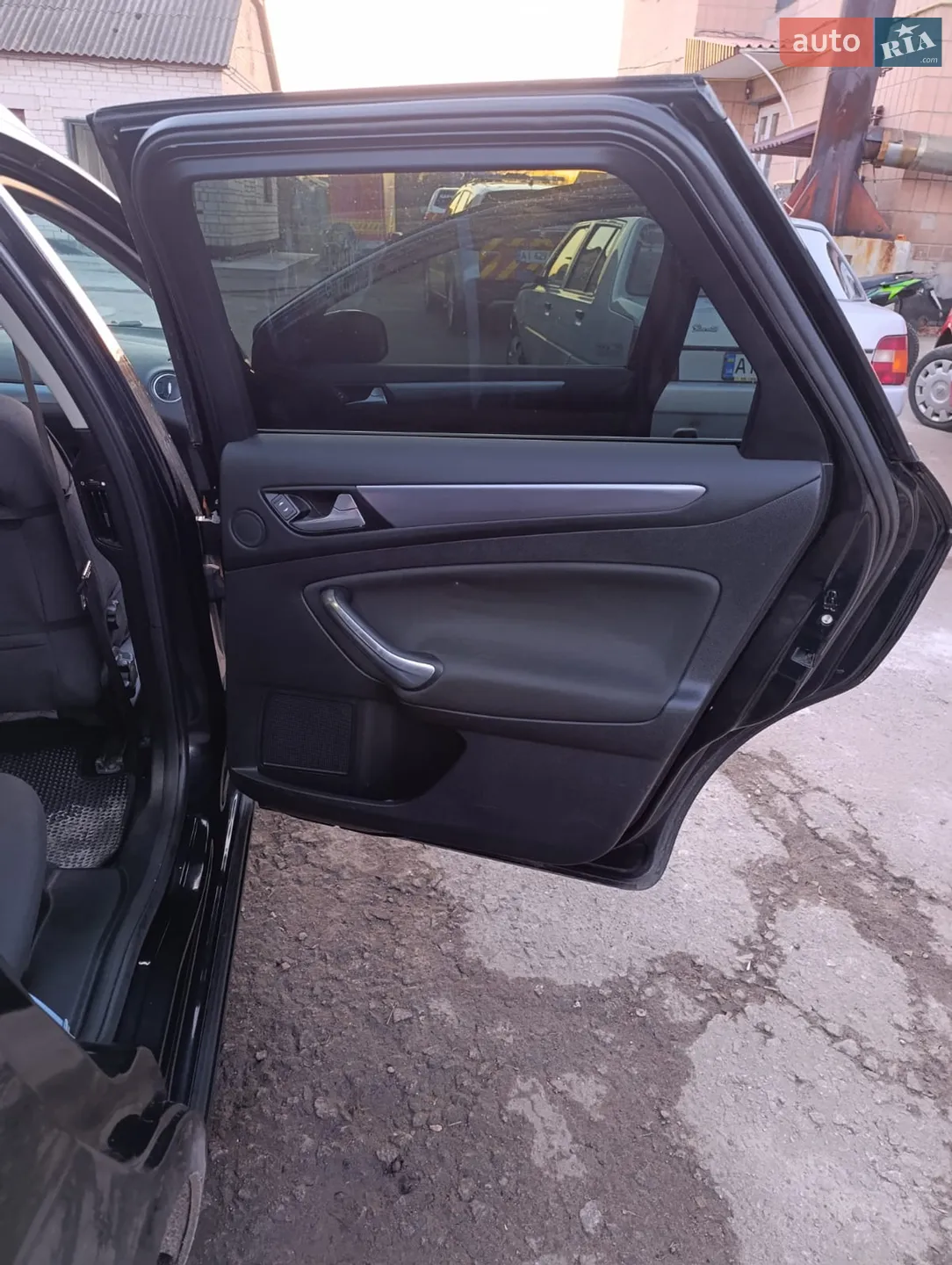 2010 Ford Mondeo - мініатюра 18