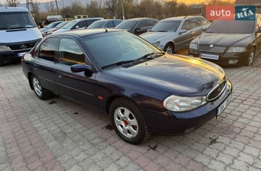 Ліфтбек Ford Mondeo 1998 в Тересві