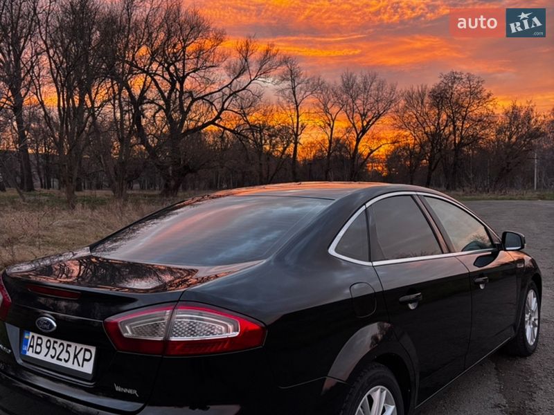 Седан Ford Mondeo 2011 в Ямполе фото 3 Седан Ford Mondeo 2011 в Ямполе