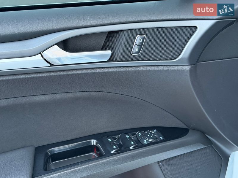 Лифтбек Ford Mondeo 2017 в Киеве фото 24 Лифтбек Ford Mondeo 2017 в Киеве