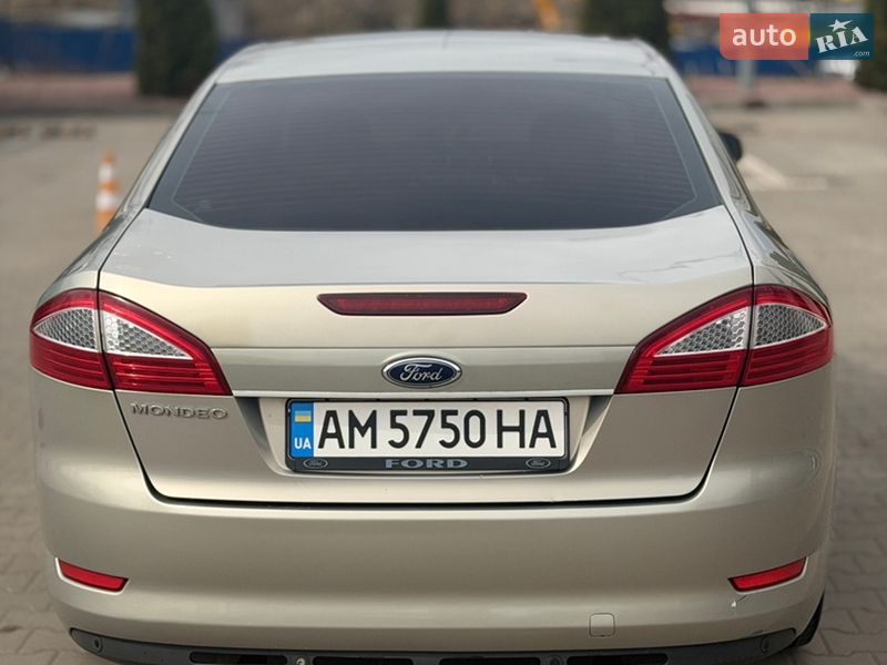 Седан Ford Mondeo 2010 в Житомирі