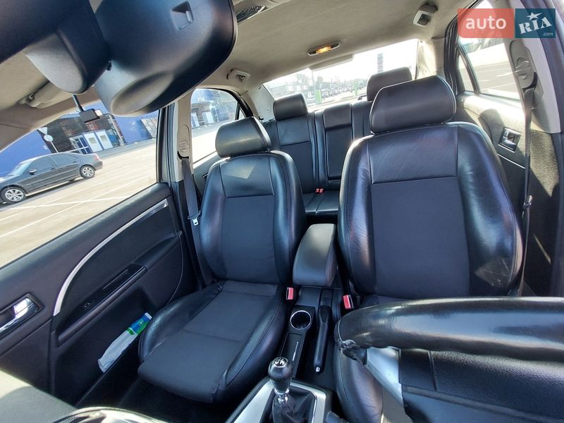 Седан Ford Mondeo 2005 в Полтаві