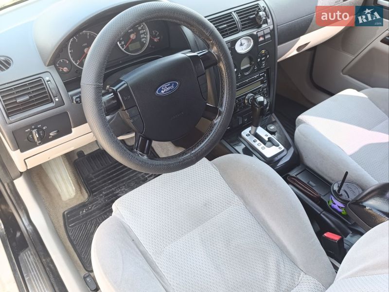Лифтбек Ford Mondeo 2002 в Тернополе