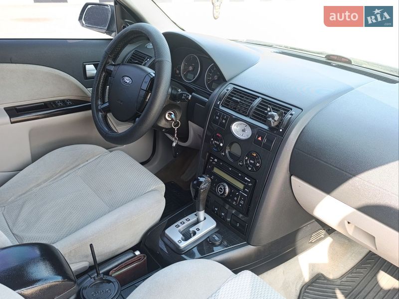 Лифтбек Ford Mondeo 2002 в Тернополе
