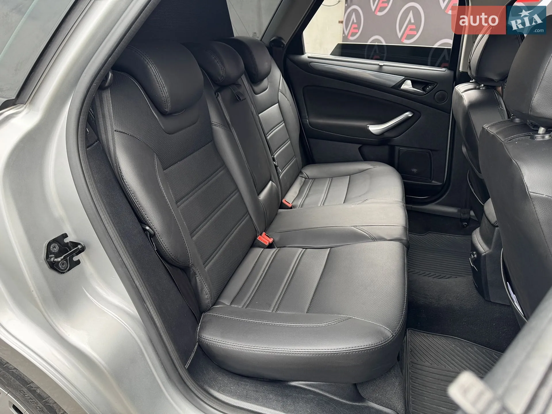 2011 Ford Mondeo - мініатюра 11