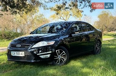 Седан Ford Mondeo 2012 в Черкасах