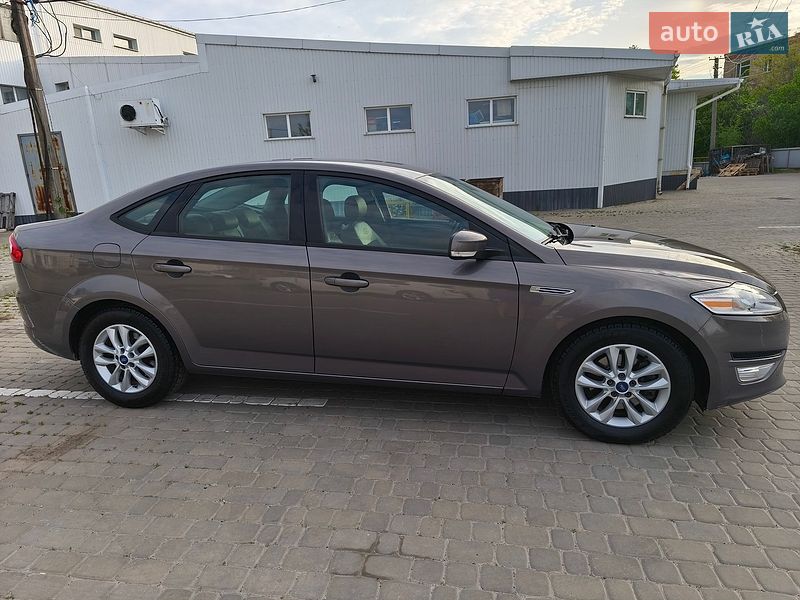 Седан Ford Mondeo 2011 в Козельщині