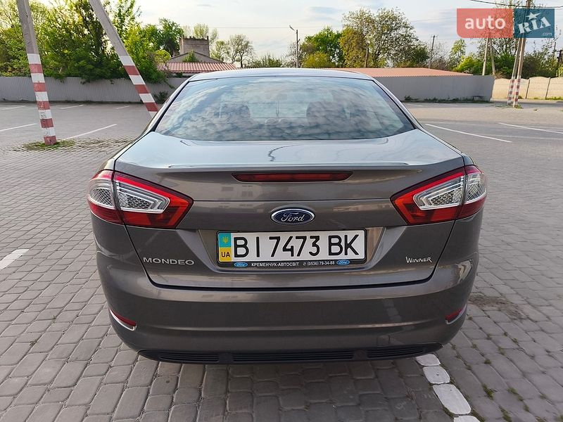 Седан Ford Mondeo 2011 в Козельщині
