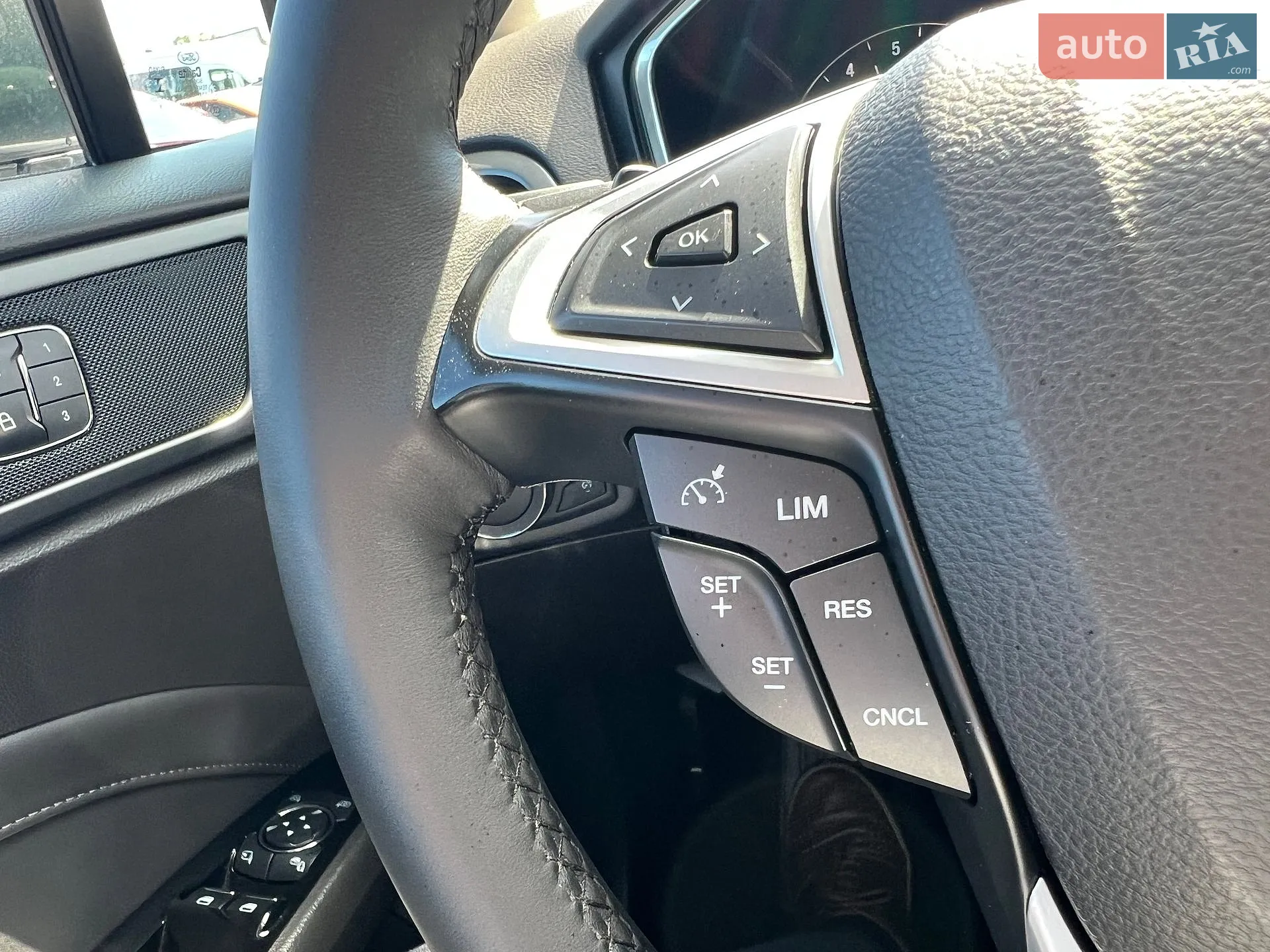 2018 Ford Mondeo - мініатюра 41