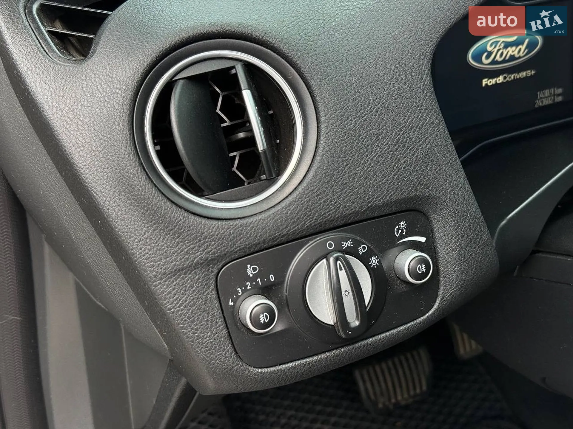 2013 Ford Mondeo - мініатюра 12