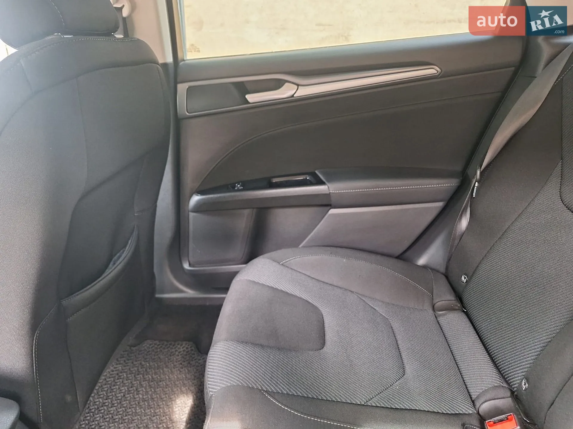 2017 Ford Mondeo - мініатюра 25