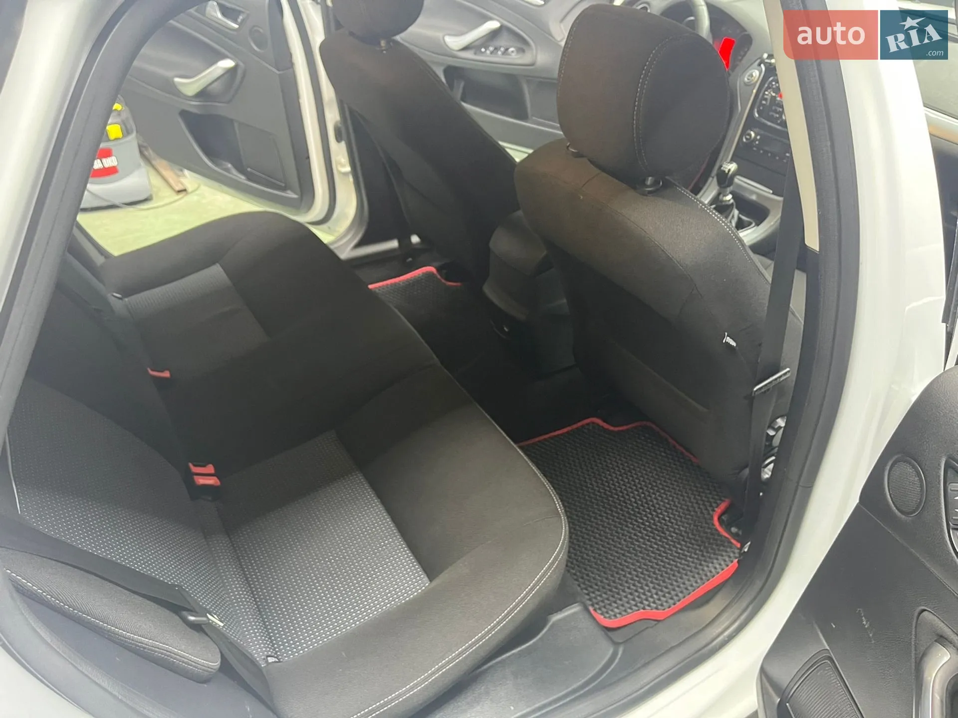 2012 Ford Mondeo - мініатюра 18