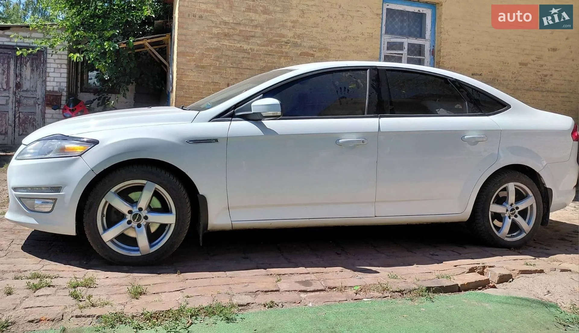 2011 Ford Mondeo - мініатюра 9