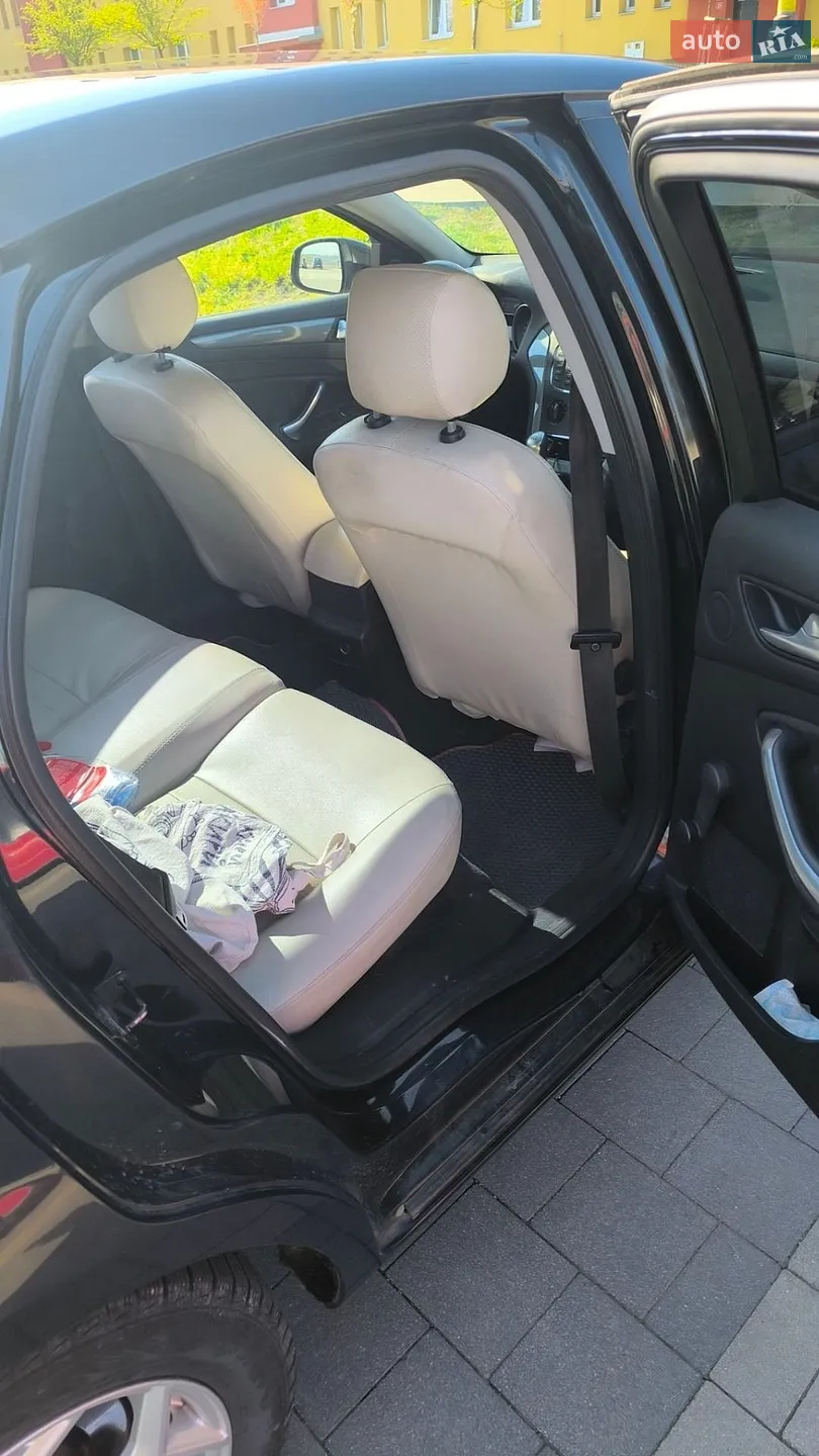 2011 Ford Mondeo - мініатюра 10
