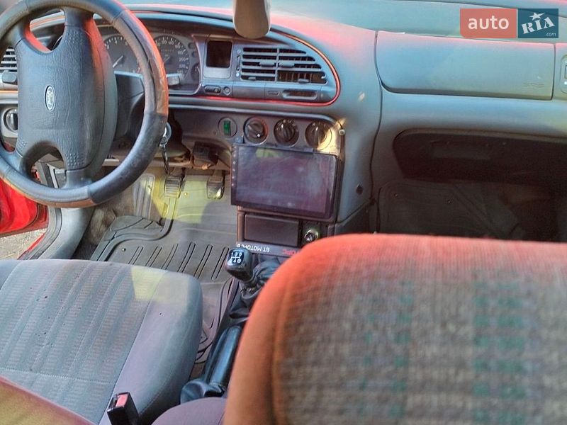 Седан Ford Mondeo 1994 в Знаменке