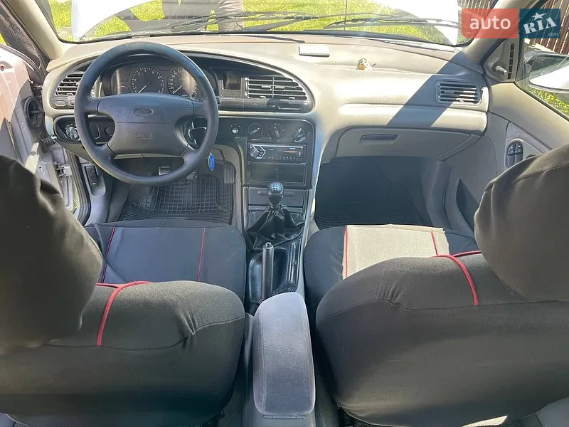 Ford Mondeo