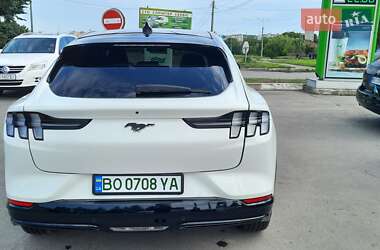Позашляховик / Кросовер Ford Mustang Mach-E 2021 в 