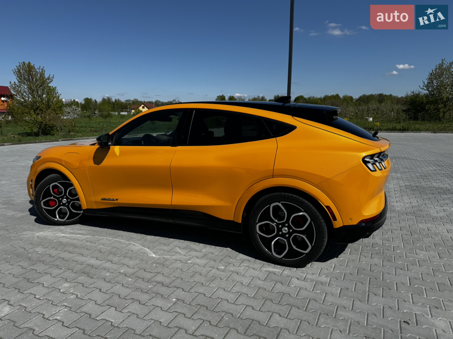 2022 Ford Mustang Mach-E - мініатюра 13
