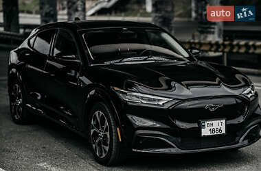 Внедорожник / Кроссовер Ford Mustang Mach-E 2020 в 