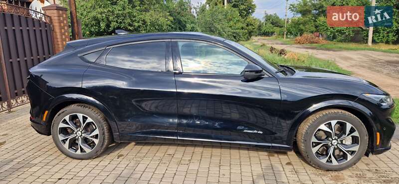 Внедорожник / Кроссовер Ford Mustang Mach-E 2023 в Киеве