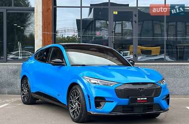 Внедорожник / Кроссовер Ford Mustang Mach-E 2022 в 