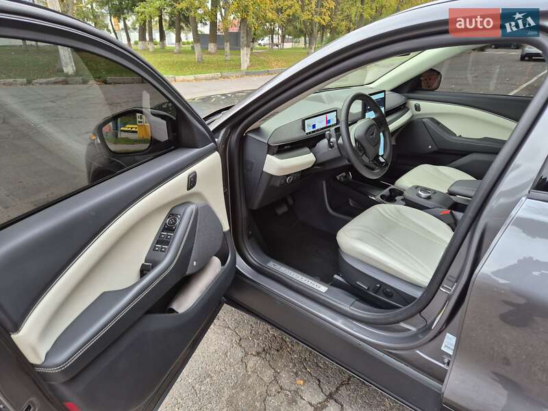 Позашляховик / Кросовер Ford Mustang Mach-E 2022 в Вінниці