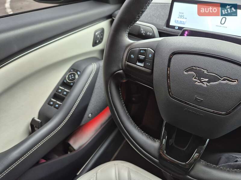 Позашляховик / Кросовер Ford Mustang Mach-E 2022 в Вінниці