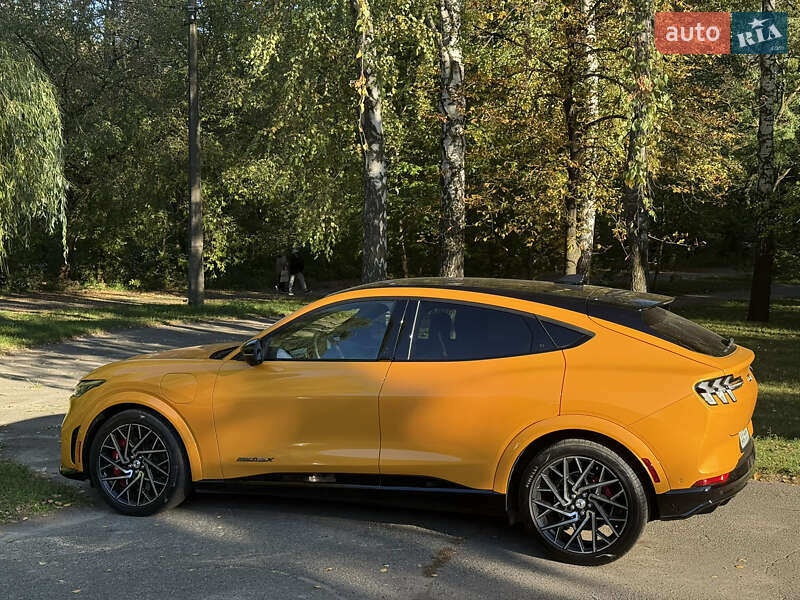 Позашляховик / Кросовер Ford Mustang Mach-E 2022 в Києві