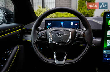 Внедорожник / Кроссовер Ford Mustang Mach-E 2024 в 