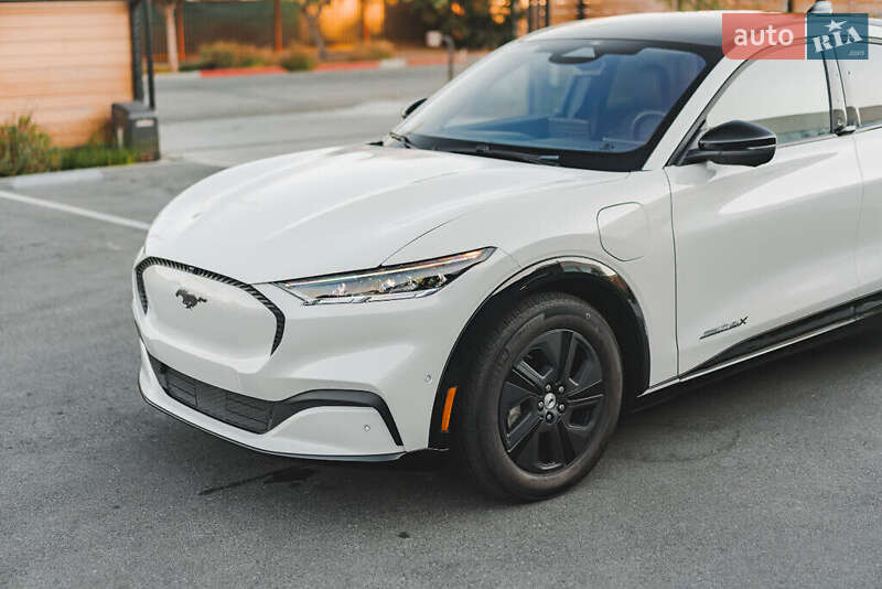 Позашляховик / Кросовер Ford Mustang Mach-E 2022 в Львові