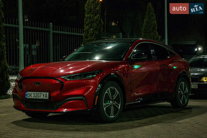 Позашляховик / Кросовер Ford Mustang Mach-E 2023 в Рівному