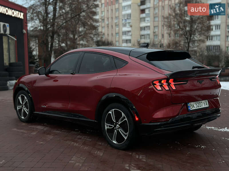 Позашляховик / Кросовер Ford Mustang Mach-E 2023 в Рівному