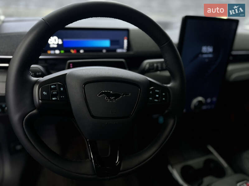 Позашляховик / Кросовер Ford Mustang Mach-E 2023 в Рівному