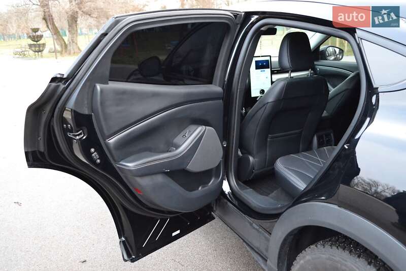 Внедорожник / Кроссовер Ford Mustang Mach-E 2022 в Днепре