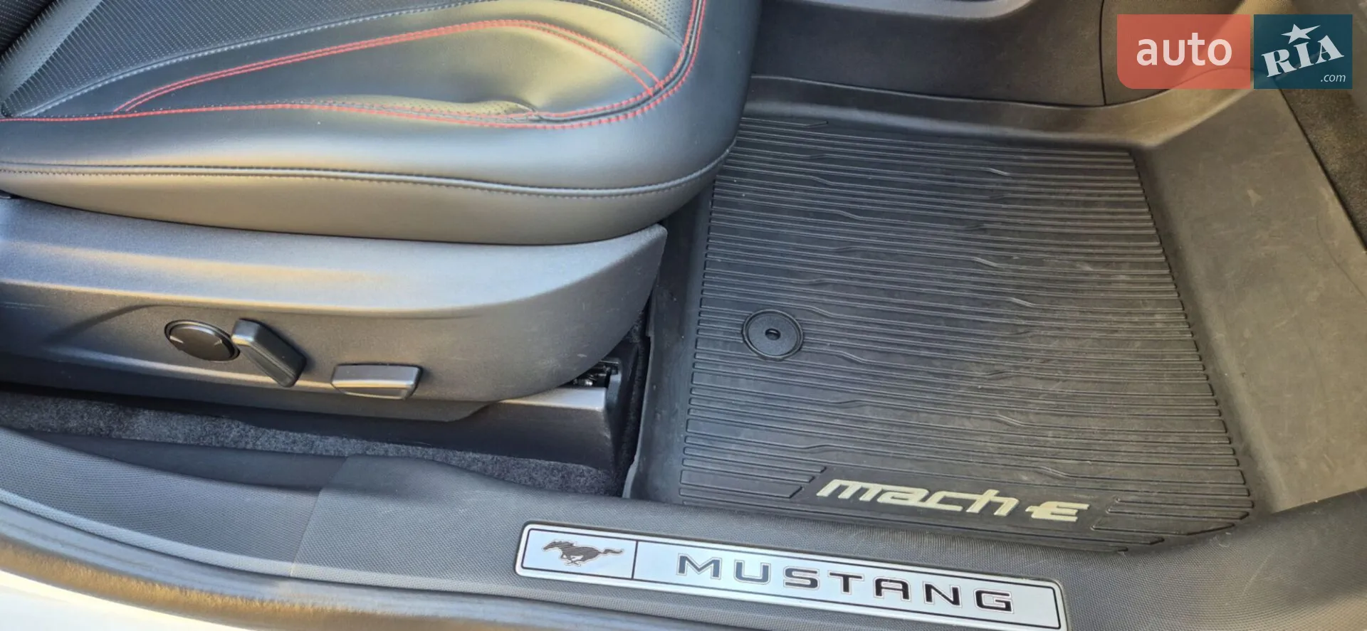 2021 Ford Mustang Mach-E - мініатюра 30