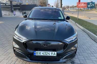 Позашляховик / Кросовер Ford Mustang Mach-E 2021 в 