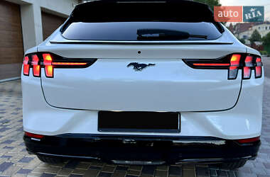 Внедорожник / Кроссовер Ford Mustang Mach-E 2020 в 
