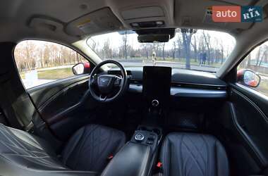 Внедорожник / Кроссовер Ford Mustang Mach-E 2021 в 