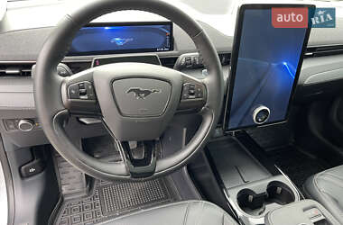 Внедорожник / Кроссовер Ford Mustang Mach-E 2022 в 