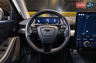 Внедорожник / Кроссовер Ford Mustang Mach-E 2021 в 