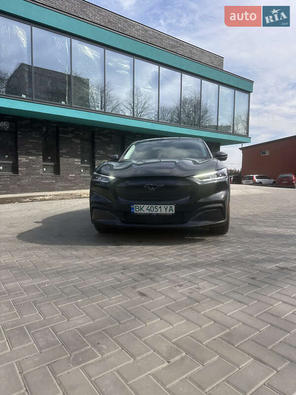 Позашляховик / Кросовер Ford Mustang Mach-E 2021 в Рівному