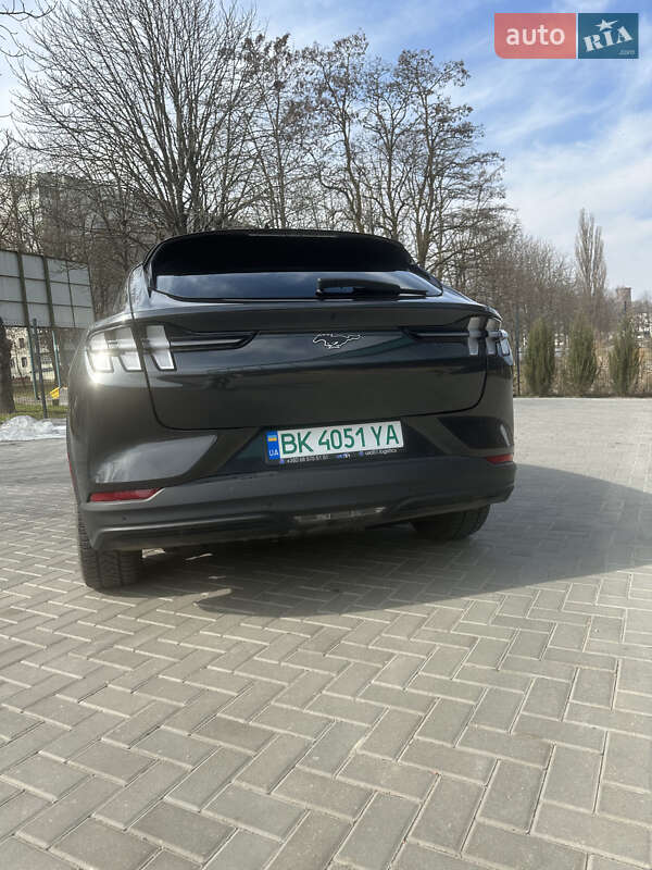 Позашляховик / Кросовер Ford Mustang Mach-E 2021 в Рівному