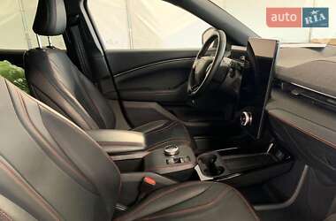 Внедорожник / Кроссовер Ford Mustang Mach-E 2021 в 