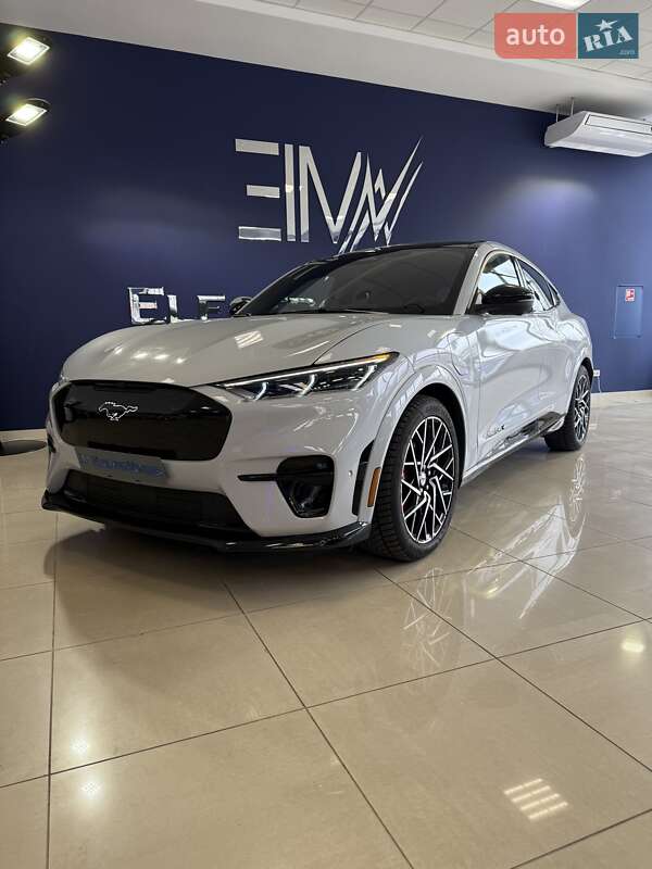 Внедорожник / Кроссовер Ford Mustang Mach-E 2022 в 