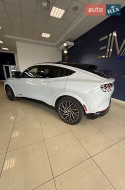 Внедорожник / Кроссовер Ford Mustang Mach-E 2022 в 