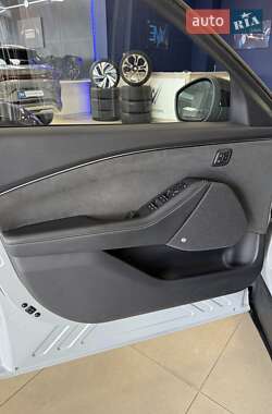 Внедорожник / Кроссовер Ford Mustang Mach-E 2022 в 